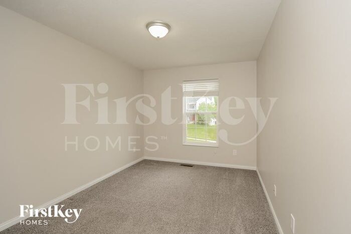 Building Photo - 10319 McCauley Dr