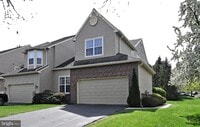Building Photo - 235 Pinecrest Ln