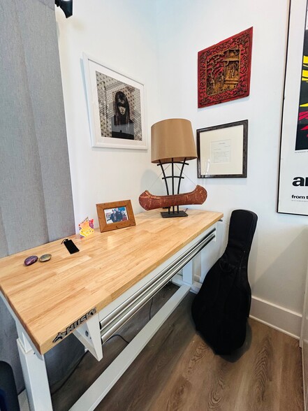 Building Photo - 1240 Plumas St