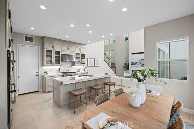 Building Photo - 1155 Poppy Ct