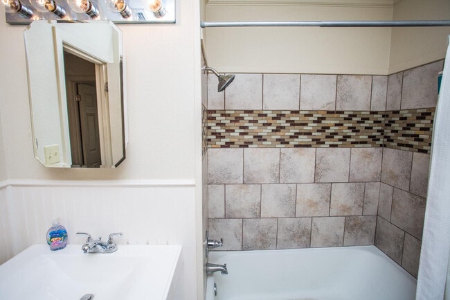 Building Photo - 4407 35th St