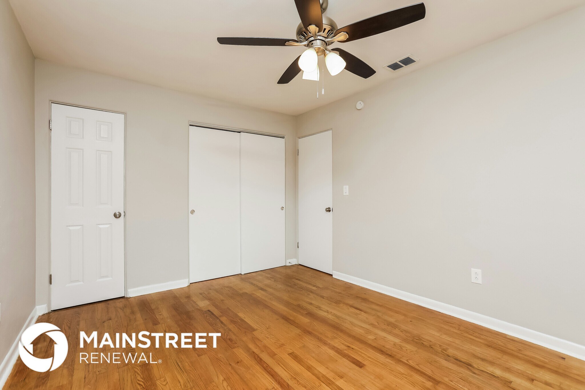 Building Photo - 6908 Ambassador Dr