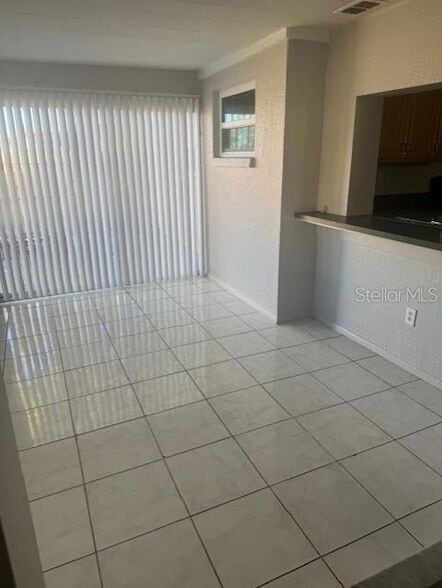 Building Photo - 3741 Kingsbury Dr