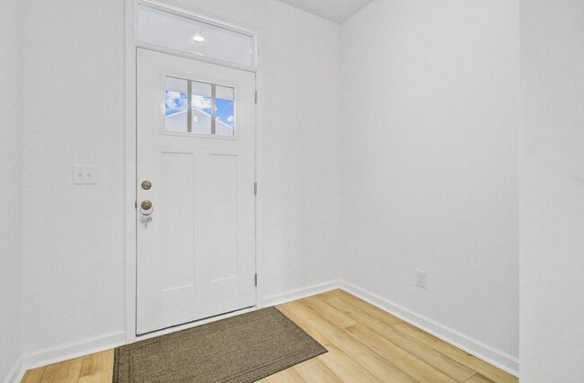 Building Photo - 770 Trotters Ln