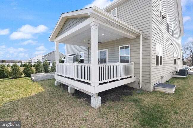 Building Photo - 12914 Hazelwood Dr