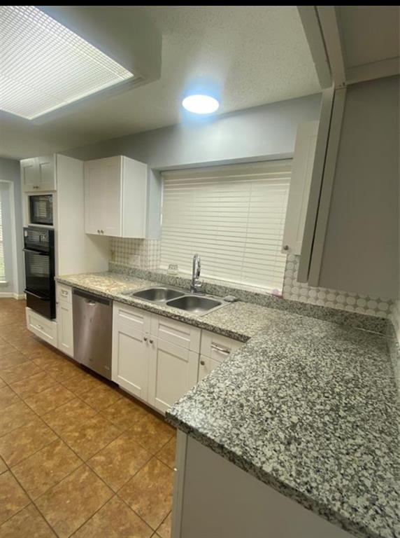 Building Photo - 13206 Terralyn Way