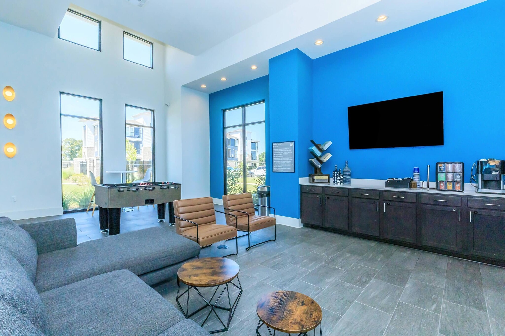 Building Photo - 1499 Central Park Blvd