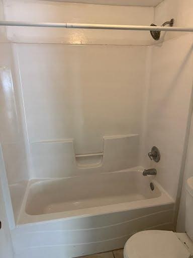 Building Photo - 572 NE Congress Ave