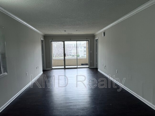 Building Photo - 10008 Graduate Ln