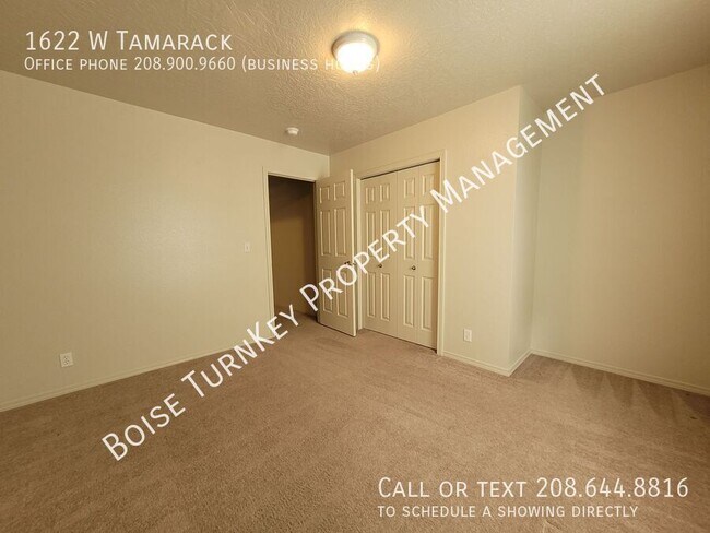 Building Photo - 1622 W Tamarack Dr
