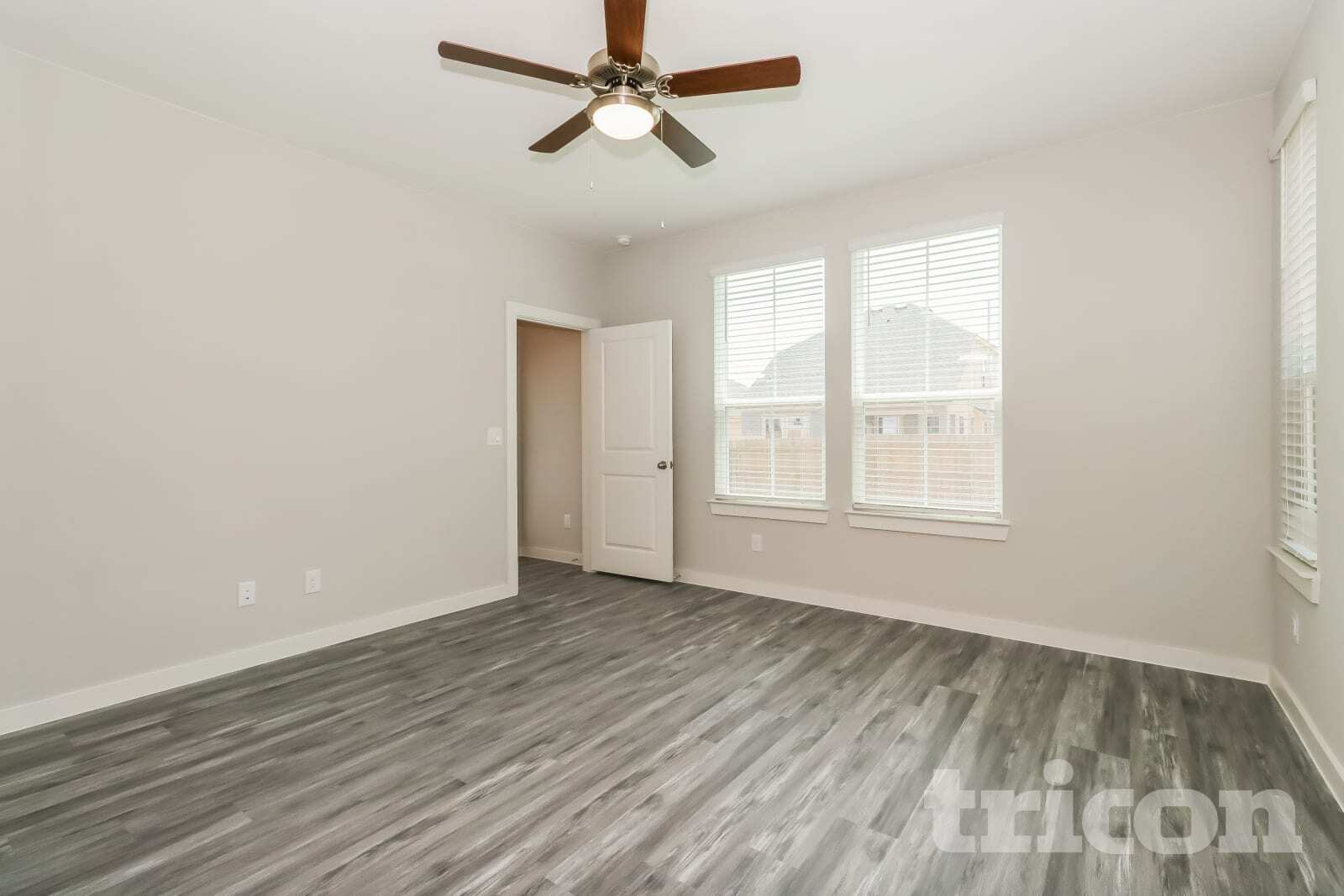 Building Photo - 1560 Mexican Heather Dr