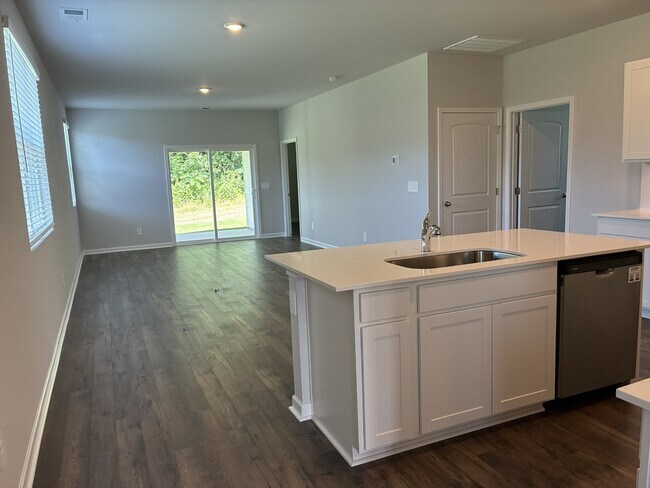 Building Photo - 6619 Japonica Ln