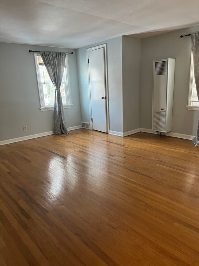 Building Photo - 1264 Brainard Rd