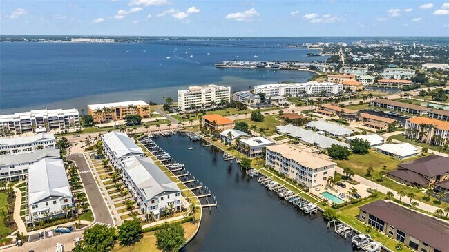 Building Photo - 276 Lewis Cir