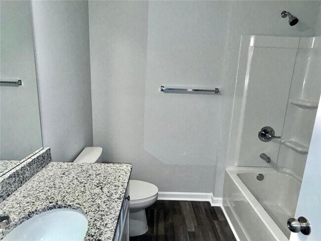 Building Photo - 2618 Swan Lake Dr SW