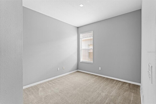 Building Photo - 8420 Deer Chase Dr