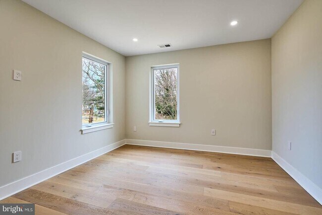 Building Photo - 9300 Riggs Rd