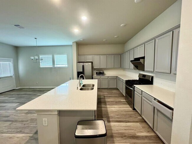 Building Photo - 29406 Amber Pne Ct