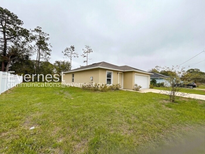 Building Photo - 25 Raeland Ln