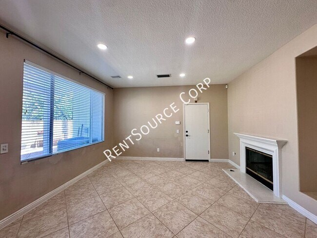 Building Photo - 5053 Woodbridge Ln
