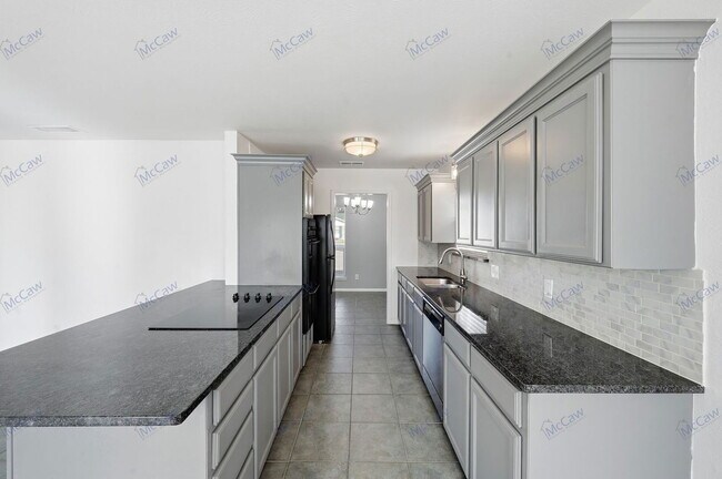 Building Photo - 737 Willow St