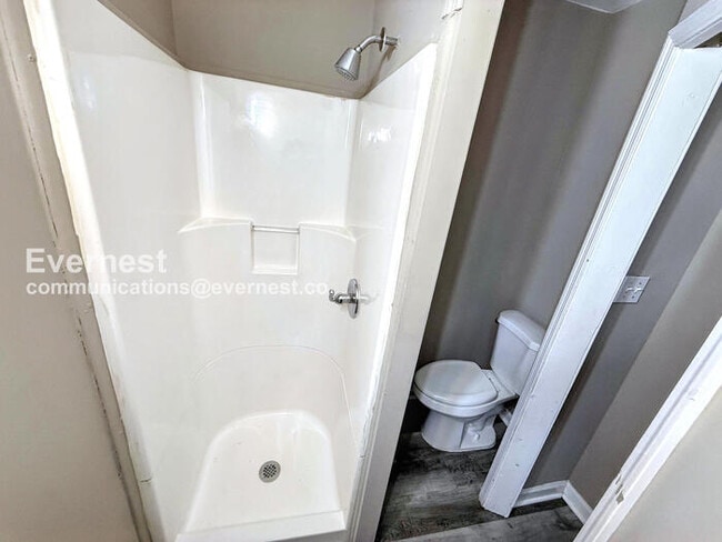 Building Photo - 920 80th St S