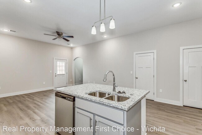 Building Photo - 3 br, 2 bath House - 3619 W 45th ST S