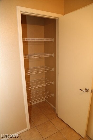 Building Photo - 8250 N Grand Canyon Dr