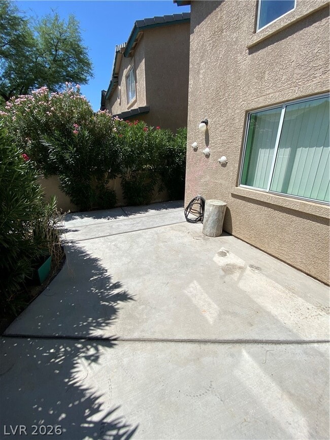 Building Photo - 5264 Sacha Way
