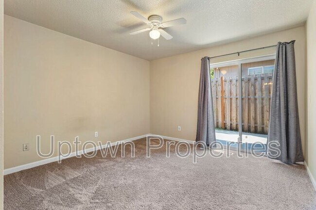 Building Photo - 14162 SE Summerfield Loop