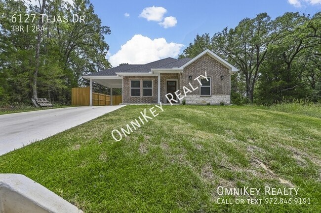 Building Photo - 6127 Tejas Dr