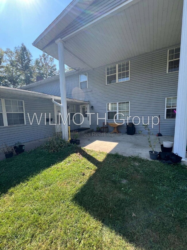 Building Photo - 1310 Millerwood Dr