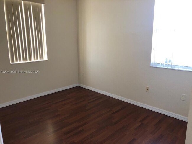 Building Photo - 11823 SW 152nd Ct
