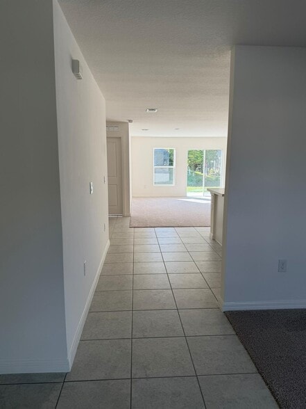 Building Photo - 8855 101st Ct