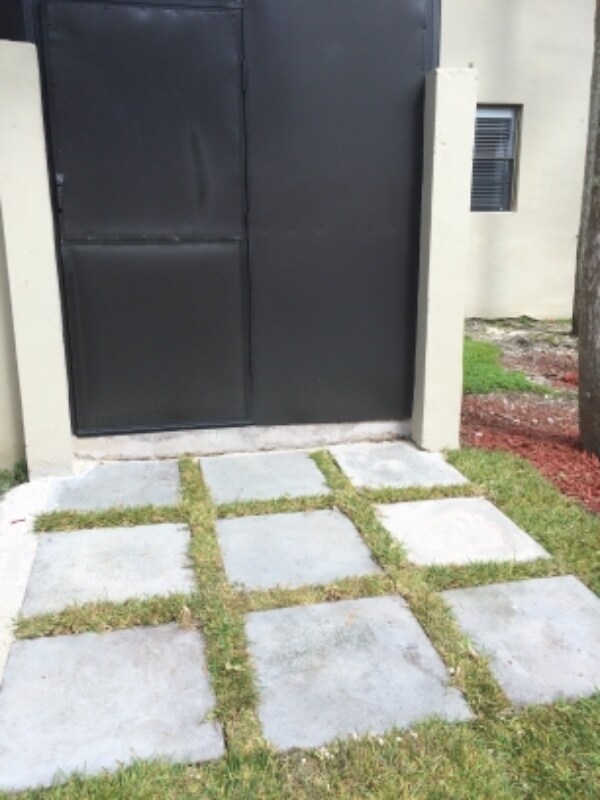 Building Photo - 10865 SW 112th St