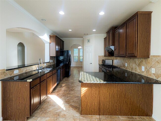 Building Photo - 6026 Oxford Lake Dr