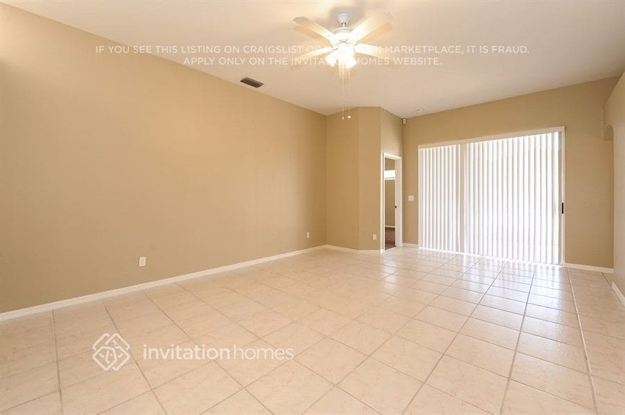 Building Photo - 407 Sand Ridge Dr