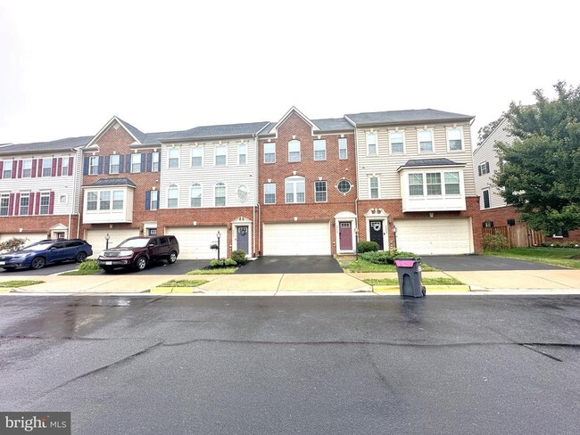 Building Photo - 22865 Lacey Oak Terrace