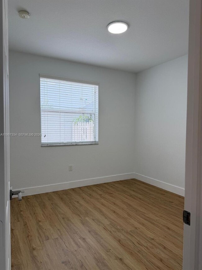 Building Photo - 14934 SW 41st Ln