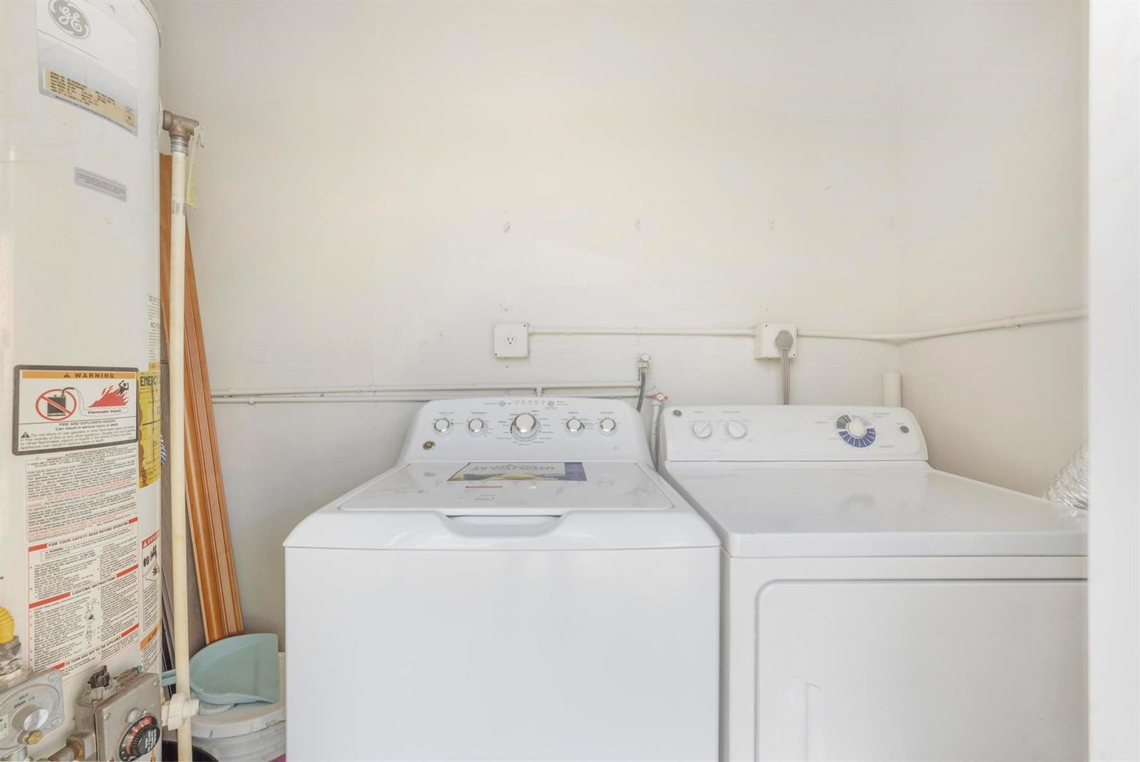 Building Photo - 585 NW 182nd Ter