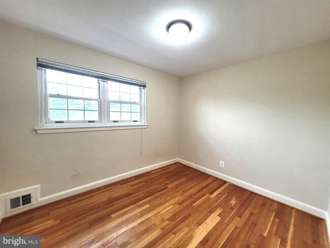 Building Photo - 3211 Korte Ct