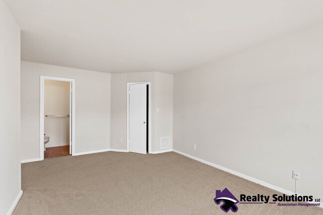 Building Photo - 454 Atlanta Court