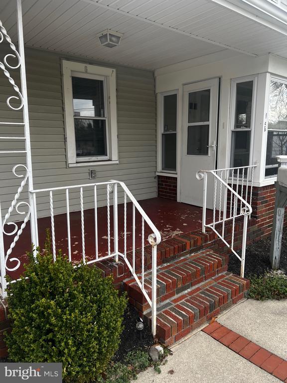 Building Photo - 125 Tilton St