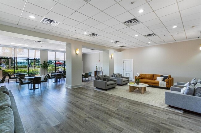 Building Photo - 5600 Collins Ave