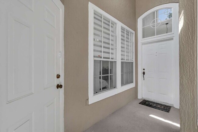 Building Photo - Spacious 3-Bedroom townhome in Kissimmee – Available Now!