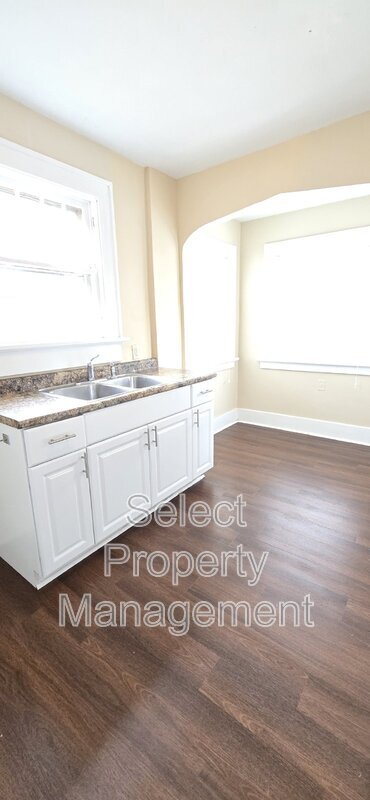 Building Photo - 3501 Webster St