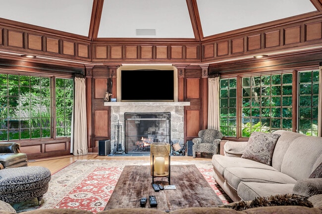 Building Photo - 72 Navesink Ave