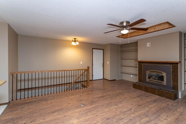 Building Photo - Comfortable Ranch-Style Living with Large Fenced Backyard!