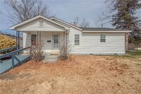 Building Photo - 937 E Main St