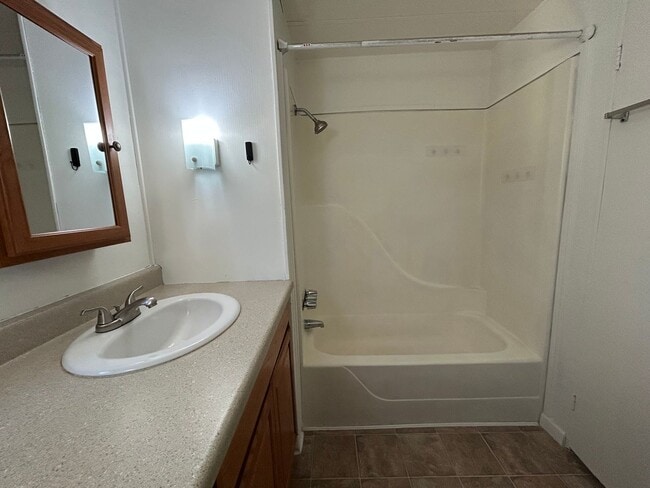 Building Photo - 452 Silver Leaf Dr